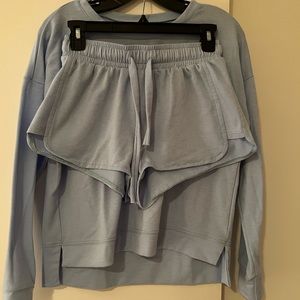 S/M Onzie Loungewear Set